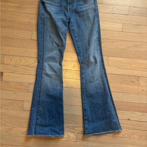 MOTHER The Weekender Fray Flare Jeans